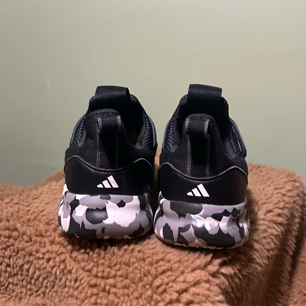 Adidas Cloudfoam Kids Sneakers - Picture 3 of 4